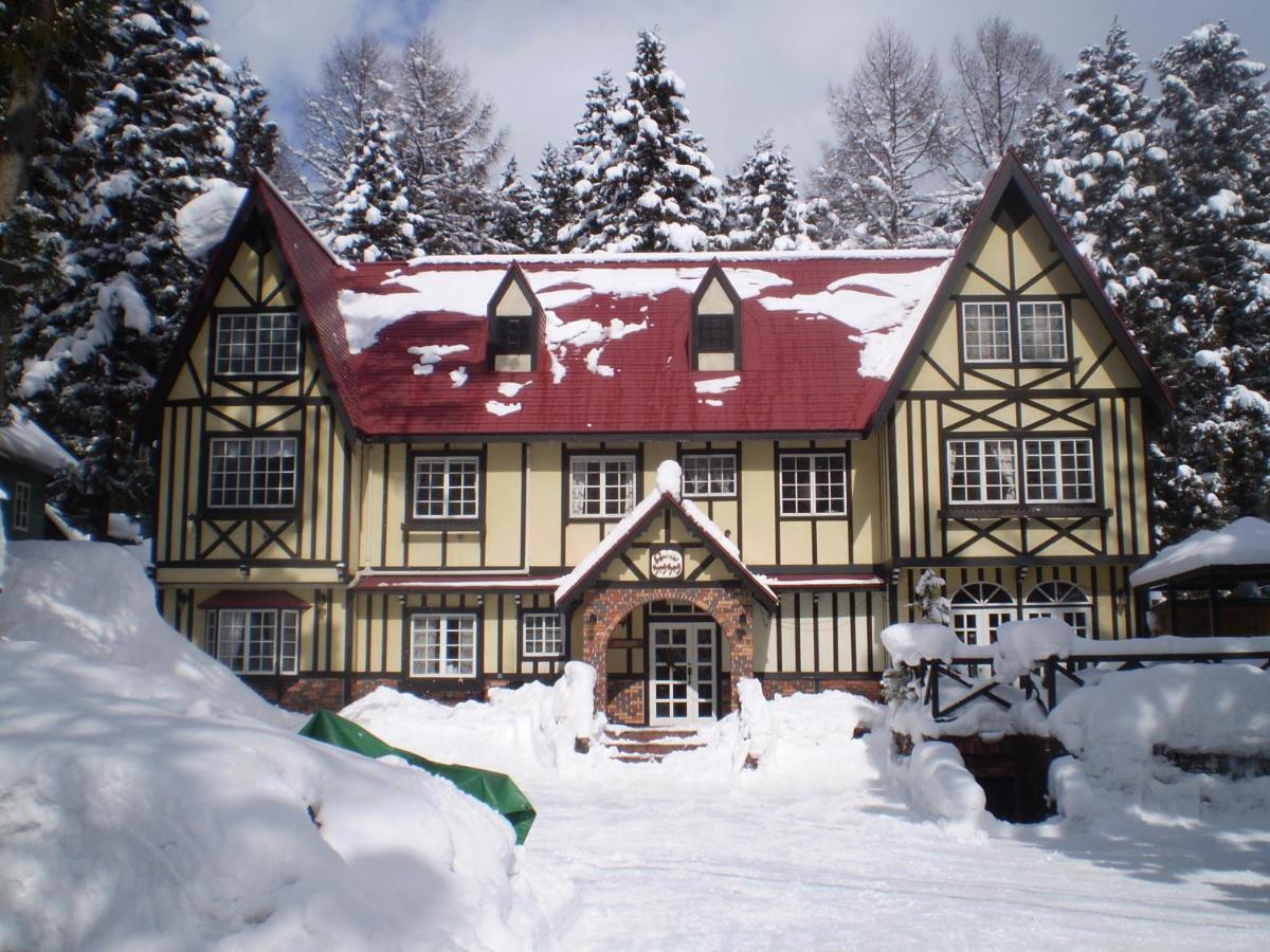 ペンション ちゃうちゃう Bed & Breakfast Hakuba Exterior photo