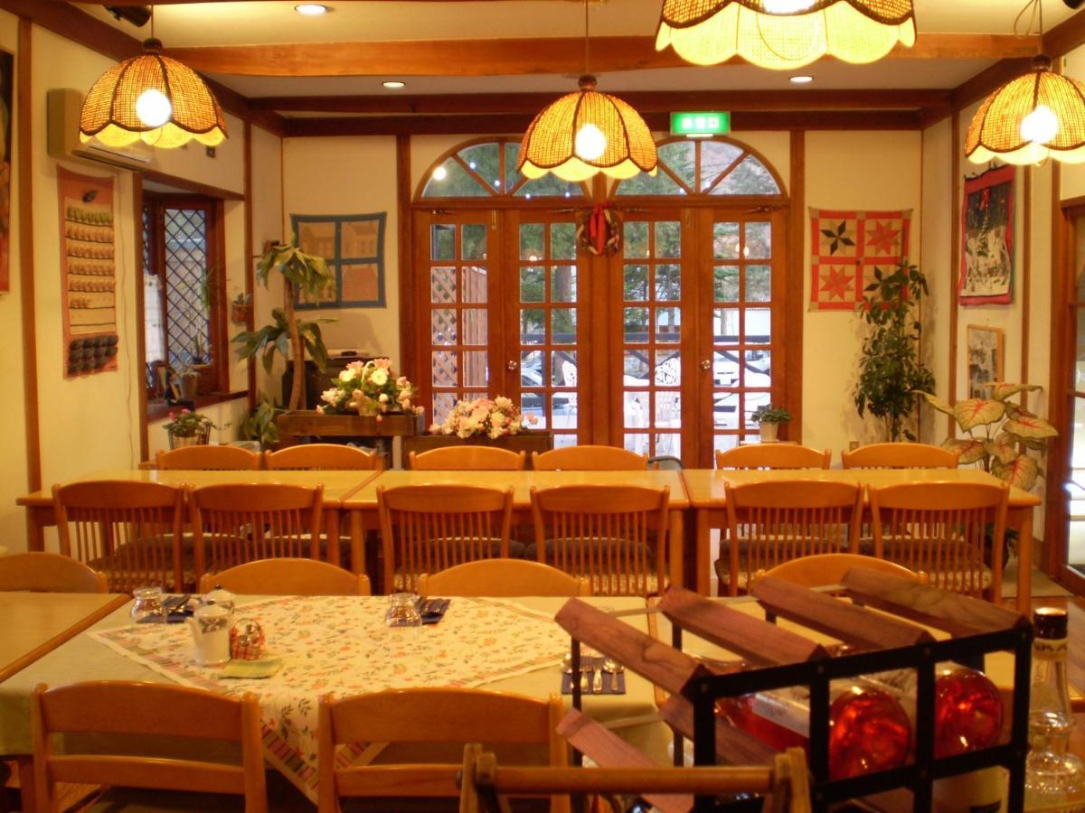 ペンション ちゃうちゃう Bed & Breakfast Hakuba Exterior photo