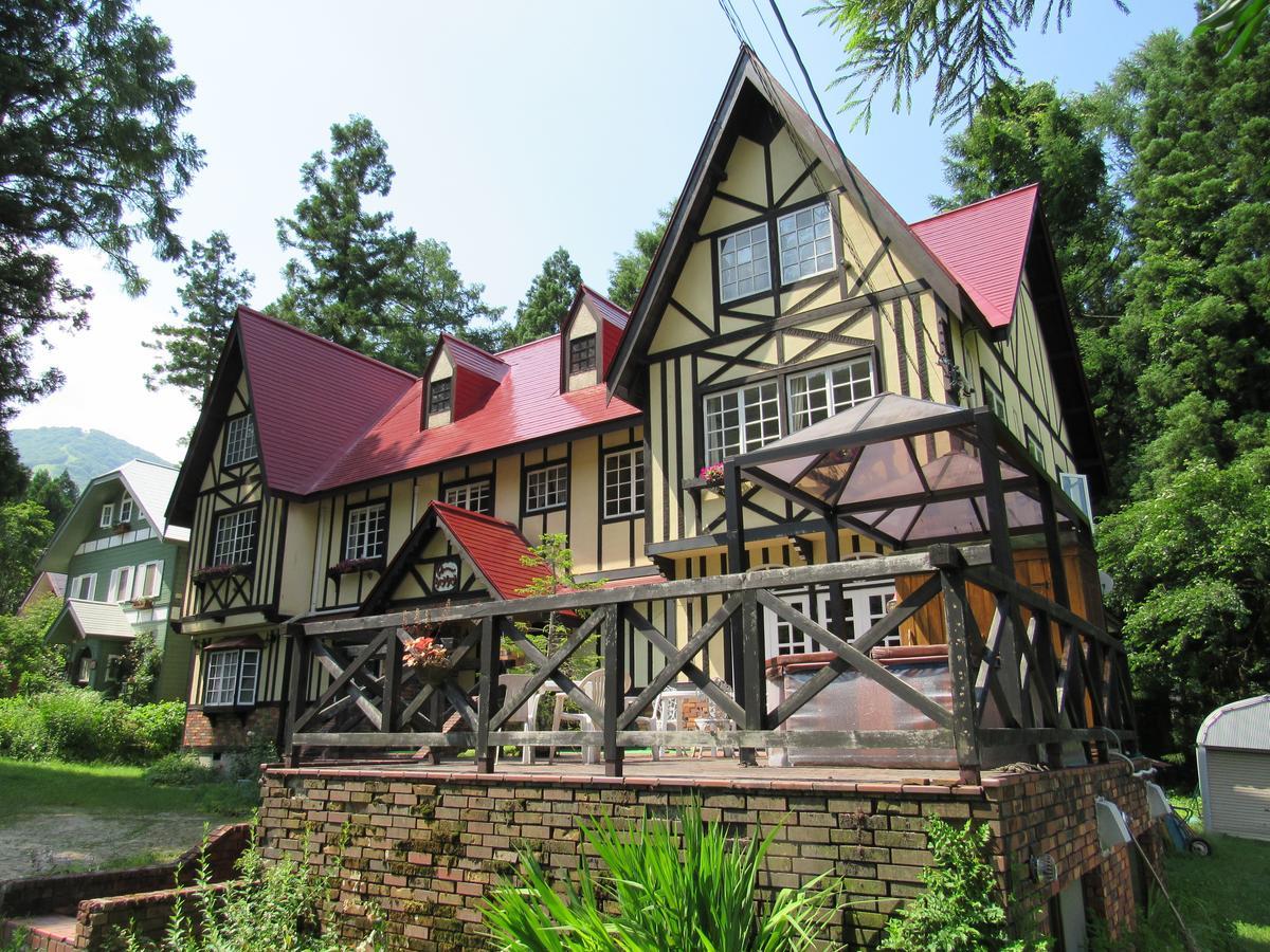ペンション ちゃうちゃう Bed & Breakfast Hakuba Exterior photo