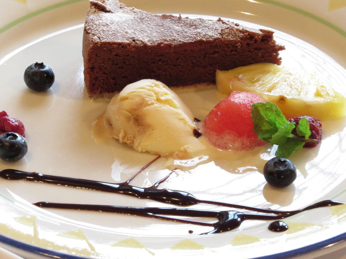 ペンション ちゃうちゃう Bed & Breakfast Hakuba Exterior photo