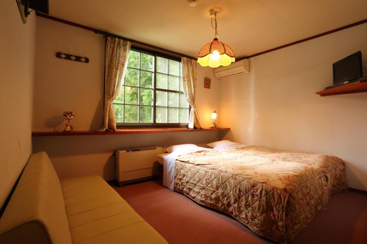 ペンション ちゃうちゃう Bed & Breakfast Hakuba Exterior photo